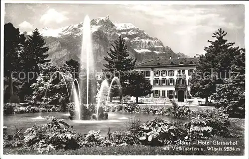 Glarus GL Hotel Glarnerhof mit Volksgarten und Wiggis Fontaene Kat. Glarus