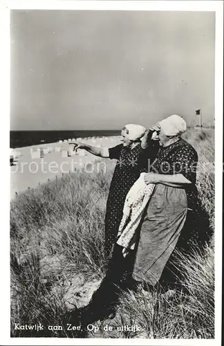 Katwijk aan Zee Op de uitkijk Strand Kat. Katwijk