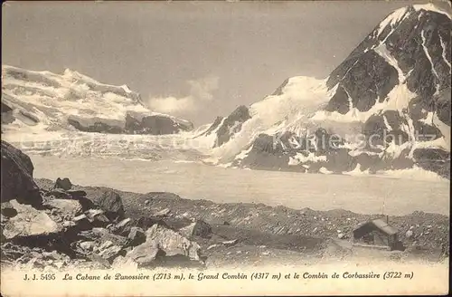 Cabane de Panossiere Grand Combin et le Combin de Corbassiere Walliser Alpen Kat. Grand Combin