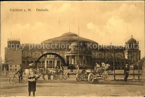 Frankfurt Main Festhalle Pferdekutsche und Auto Kat. Frankfurt am Main