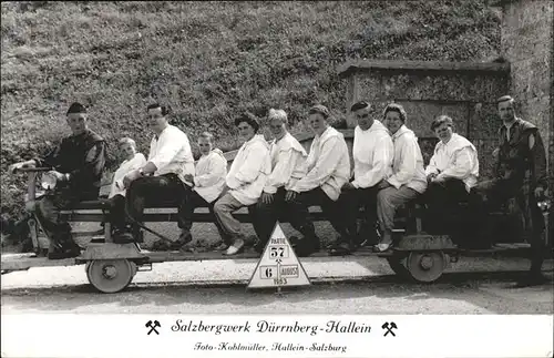 Duerrnberg Hallein Salzbergwerk Gruppenbild Kat. Hallein