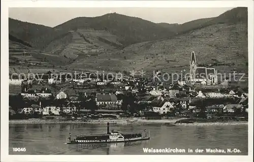 Weissenkirchen Wachau Ortsansicht mit Donau und Dampfschiff / Weissenkirchen in der Wachau /Waldviertel