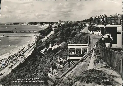 Bournemouth UK The Lift and Bay East Cliff Strand Steg Kat. Bournemouth