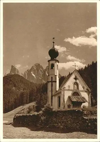 Villnoess Kirche im Villnoesstal Serie 10 Jahre SOS Kinderdorf Kat. Bozen Suedtirol