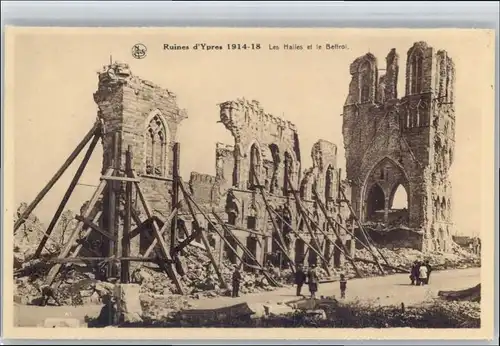 Ypres Ypern West Vlaanderen Ypres Halles Beffroi Ruines * /  /