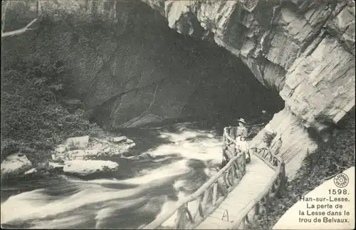 Han-sur-Lesse Han-sur-Lesse Hoehle Grotte Schlucht * /  /