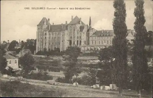 Sable-sur-Sarthe Solesmes Abbaye Benedictins * / Sable-sur-Sarthe /Arrond. de La Fleche