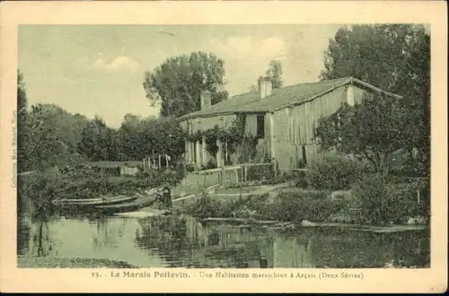 La Rochelle Charente-Maritime Le Marais Poitevin Habitation  * / La Rochelle /Arrond. de La Rochelle