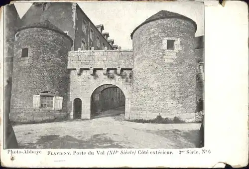 Flavigny-sur-Ozerain Porte du Val  * / Flavigny-sur-Ozerain /Arrond. de Montbard
