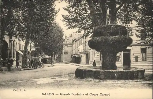 Salon-de-Provence Salon Grande Fontaine Cours Carnot * / Salon-de-Provence /Arrond. d Aix-en-Provence