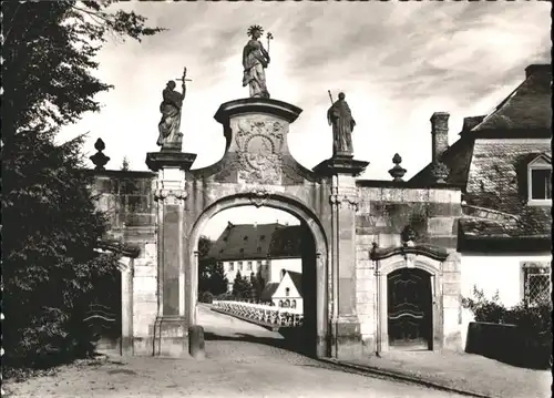 Oestrich-Winkel Oestrich Kloster Eberbach Rheingau Weinhaus Ress  x / Oestrich-Winkel /Rheingau-Taunus-Kreis LKR