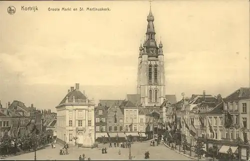 Kortrijk West-Vlaanderen Kortrijk Groote Markt en St Martinuskerk * / Courtrai /
