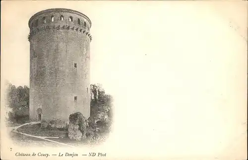 Coucy-le-Chateau-Auffrique Chateau  / Coucy-le-Chateau-Auffrique /Arrond. de Laon