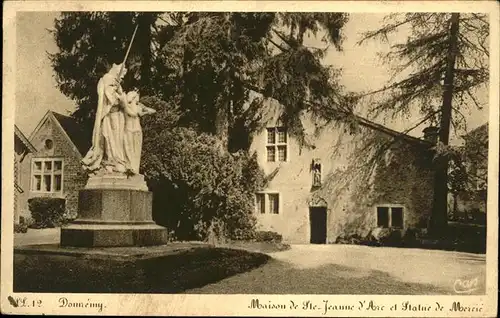 Domremy-la-Pucelle Vosges Ste Jeanne Statue  / Domremy-la-Pucelle /Arrond. de Neufchateau