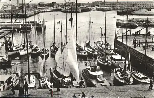 hw08371 Ostende Flandre Bassin de Yachts Kategorie.  Alte Ansichtskarten