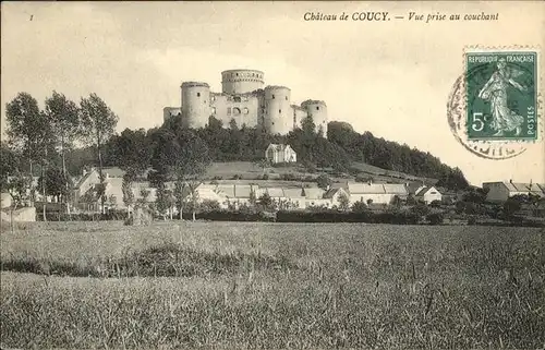 Coucy-le-Chateau-Auffrique Chateau / Coucy-le-Chateau-Auffrique /Arrond. de Laon