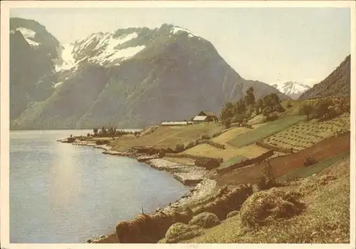 Hjorundfjorden Skarstinedene