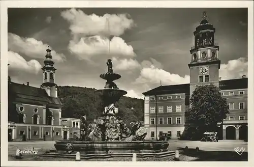 Salzburg Oesterreich Residenzbrunnen Glockenspiel Kat. Salzburg