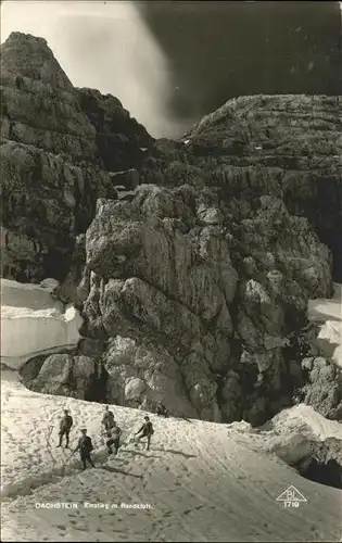 Dachstein Gebirge Einstieg Randkluft Wanderer