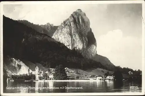 Plomberg Mondsee Teilansicht Plomberg am Mondsee mit Drachenwand Salzkammergut