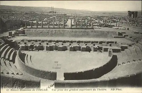 Timgad Ruines Romaines Vue prise des gradins superieurs du Theatre Ruine