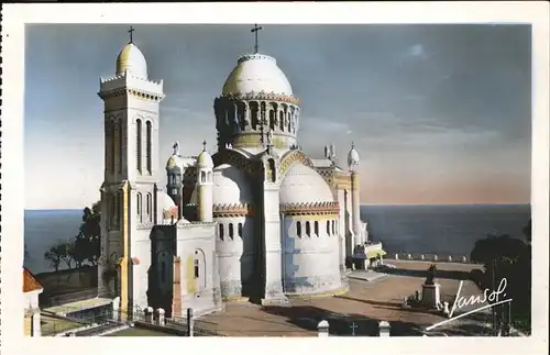 Alger Algerien La Basilique Notre Dame d Afrique Denkmal / Algier Algerien /