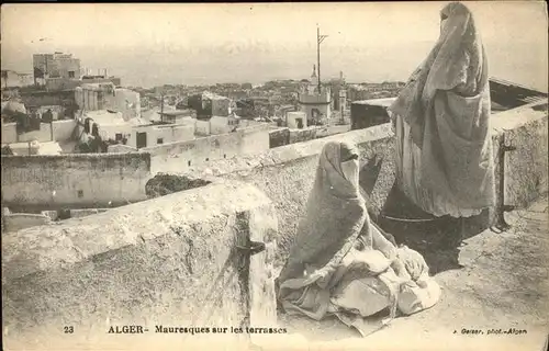 Alger Algerien Mauresques sur les terrasses / Algier Algerien /