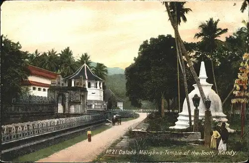 Kandy Sri Lanka Dalada Maligawa The Temple of the Holy Tooth / Kandy /