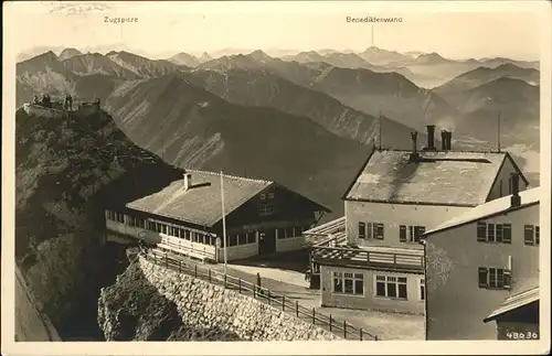 Wendelsteinhaus mit Zugspitze und Benediktenwand Kat. Bayrischzell