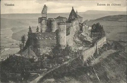 Vianden Ruines du Chateau Burgruine