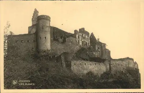 Vianden Ruines du Chateau Burgruine