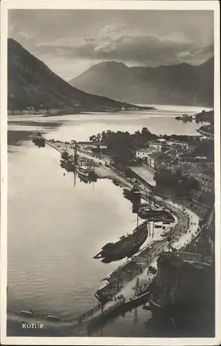 Kotor Montenegro Blick ueber die Bucht Schiff / Montenegro /