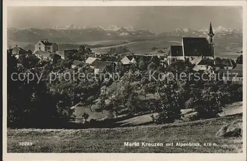 Kreuzen Ortsansicht mit Kirche und Alpenblick