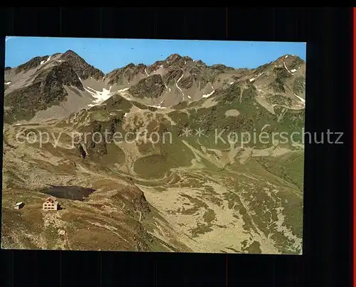 Niederelbehuette mit Sessladspitze Madaunspitze Kreuzjochspitze Alpenverein Schutzhuette Verwallgruppe