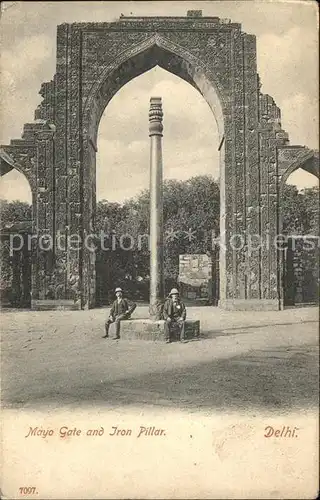 Neu Delhi Mayo Gate and Jron Pillar Kat. Neu Delhi