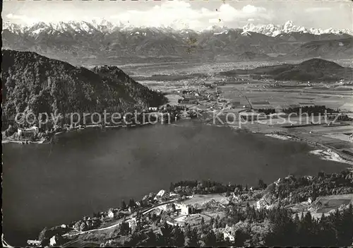 Annenheim Ossiacher See mit St Andrae Burgruine Landskron und Karawanken Kat. Annenheim Kaernten