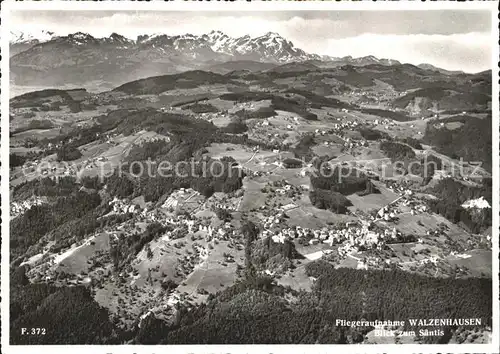 Walzenhausen AR Fliegeraufnahme mit Blick zum Saentis Appenzeller Alpen Kat. Walzenhausen