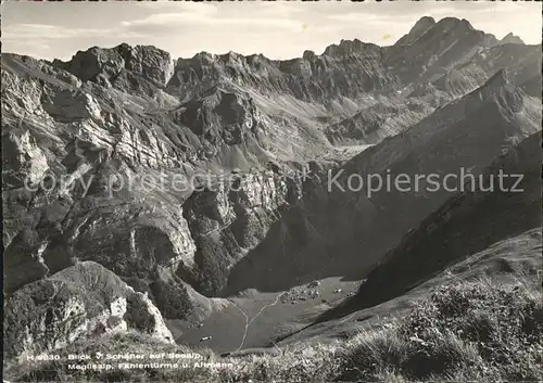 Meglisalp Altmann Saentis Blick vom Schaefler auf Seealp Faehlentuerme und Altmann Appenzeller Alpen Kat. Altmann