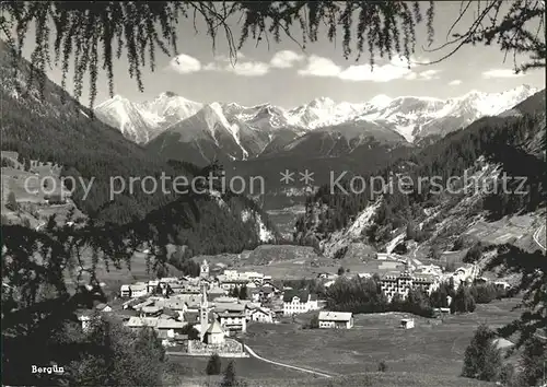 Berguen Bravuogn GR Gesamtansicht mit Alpenpanorama Kat. Berguen