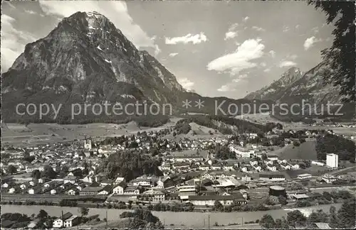 Glarus GL mit Glaernisch gegen Schwammhoehe Kat. Glarus