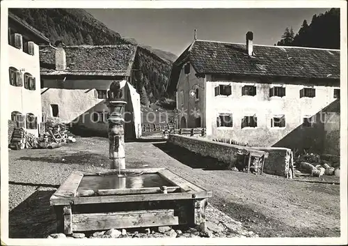 Scarl Dorfplatz Brunnen / Val S Charl /Bz. Inn