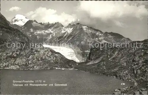 Grimsel Pass Passhoehe Totensee mit Rhonegletscher Galenstock Urner Alpen / Grimsel /Rg. Innertkirchen