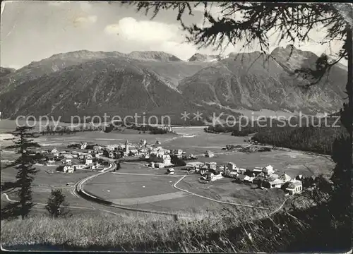 Celerina Schlarigna mit Blick auf Muottas Muragl / Celerina /Bz. Maloja