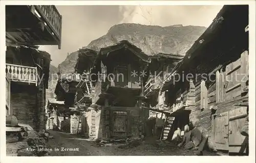 Zermatt VS alte Huetten Dorfpartie Kat. Zermatt