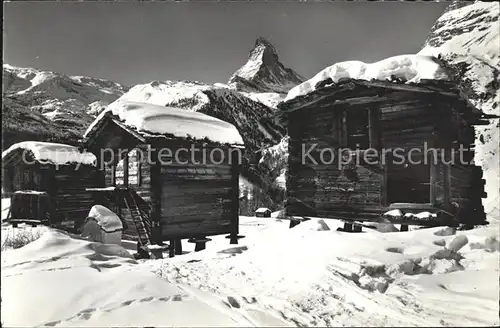 Zermatt VS Winkelmatten alte Holzhaeuser mit Matterhorn Kat. Zermatt