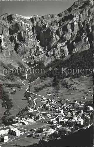 Leukerbad Dorfansicht Kat. Loeche les Bains