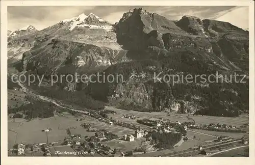 Kandersteg BE mit Fruendenhorn Doldenhorn und Firststoecke Kat. Kandersteg