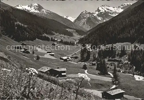 Sertigtal Blick von Clavadel-Egga auf Muehle / Sertigpass /Rg. Sertig Doerfli