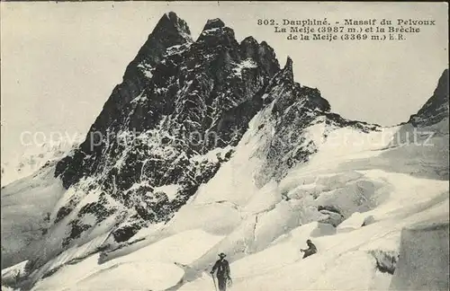 Dauphine Massif du Pelvoux Gebirgspanorama Franzoesiche Alpen Bergsteiger Kat. Grenoble