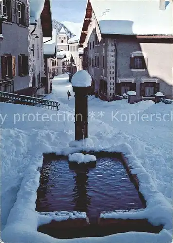 Berguen Bravuogn GR Dorfpartie im Winter mit Brunnen Kat. Berguen